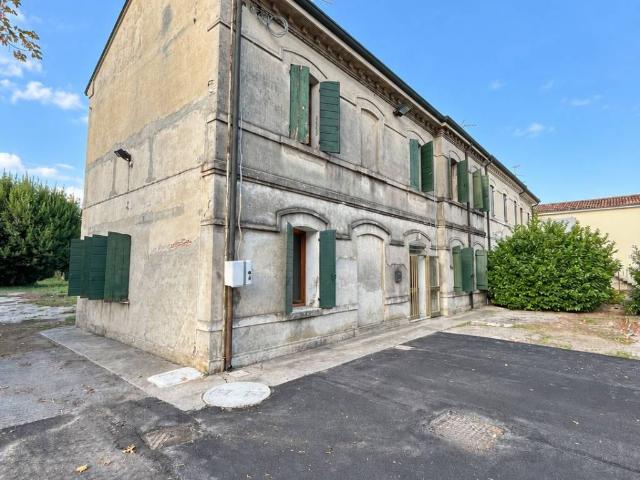 Villa in vendita a Montagnana PD