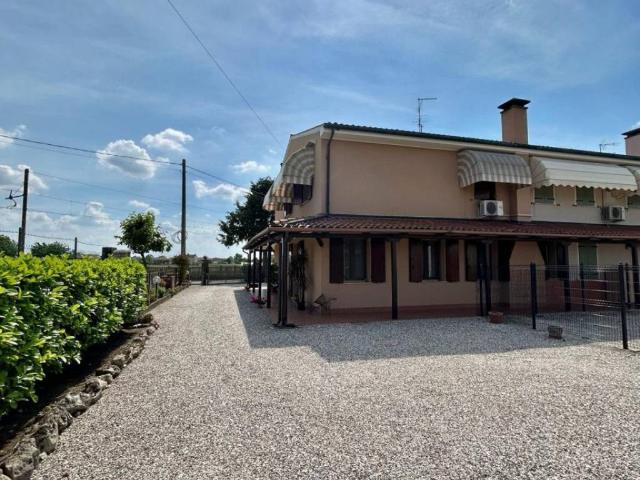 Villa in vendita a Montagnana PD