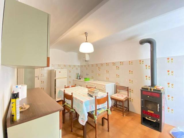 Villa in vendita a Montaldo Scarampi AT