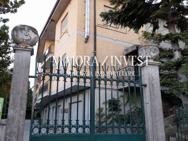 Villa in vendita a Montalto delle Marche AP