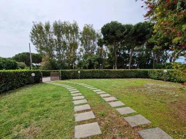 Villa in vendita a Montalto di Castro VT