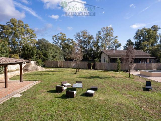 Villa in vendita a Montalto di Castro VT