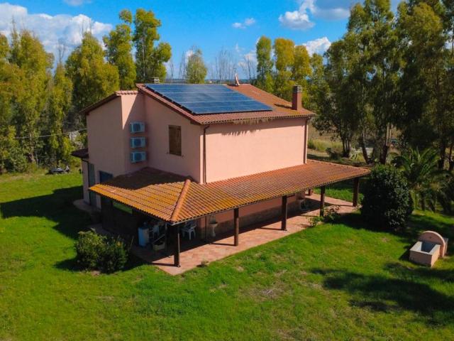 Villa in vendita a Montalto di Castro VT