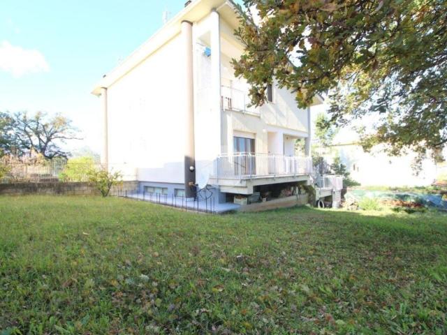 Villa in vendita a Montalto Uffugo CS