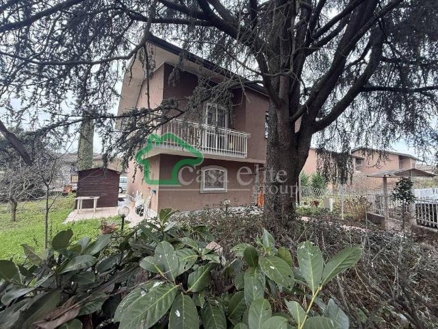 Villa in vendita a Montanaso Lombardo LO