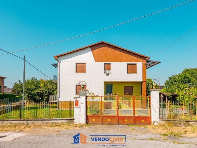Villa in vendita a Montanera CN
