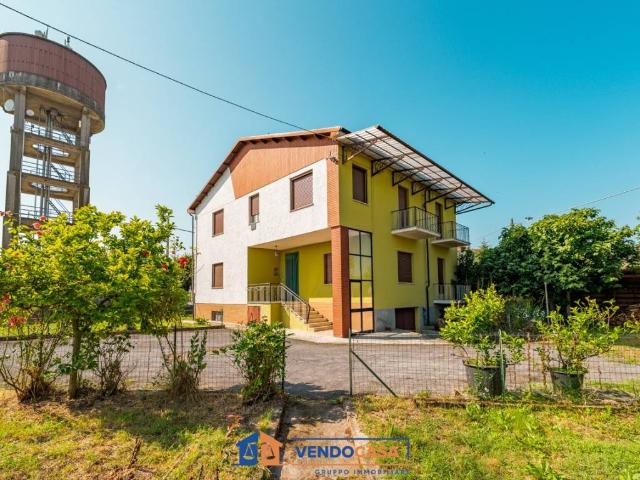 Villa in vendita a Montanera CN