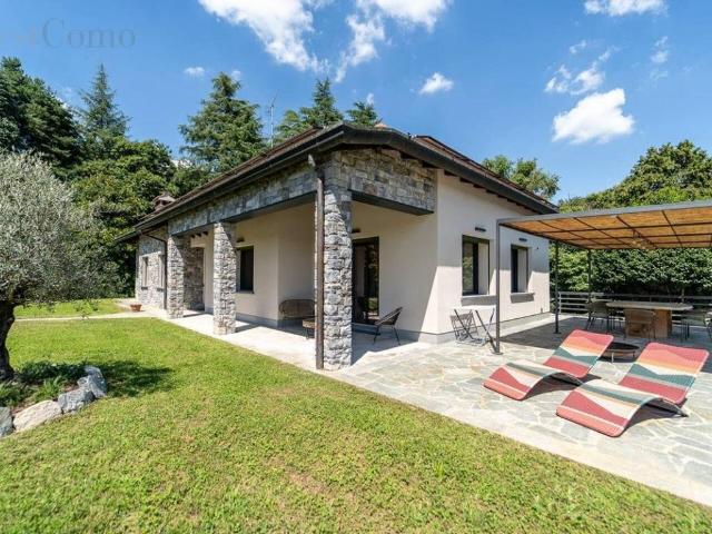 Villa in vendita a Montano Lucino CO