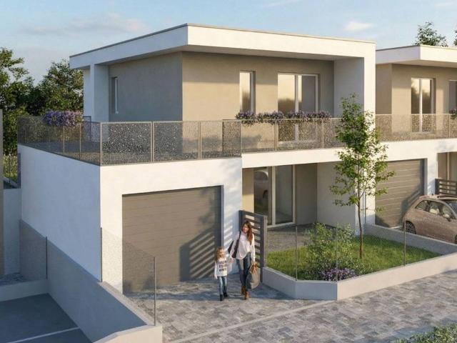 Villa in vendita a Montano Lucino CO