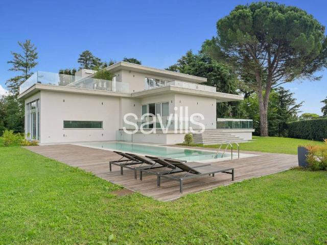 Villa in vendita a Montano Lucino CO