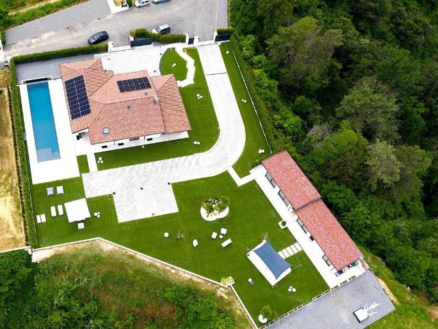 Villa in vendita a Monteu Roero CN
