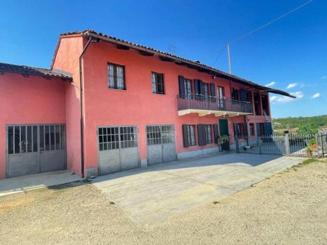 Villa in vendita a Monteu Roero