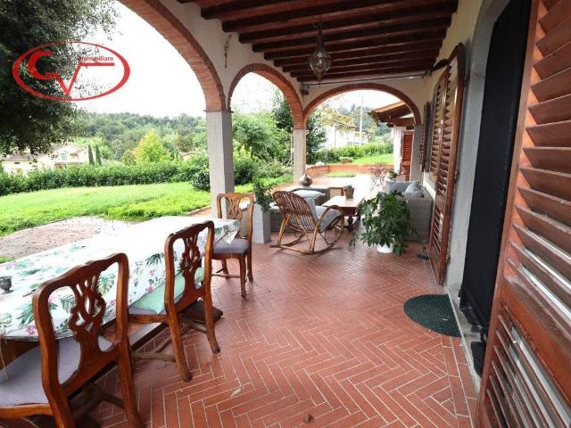 Villa in vendita a Montevarchi AR