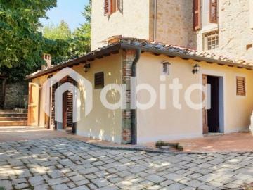 Villa in vendita a Montevarchi AR