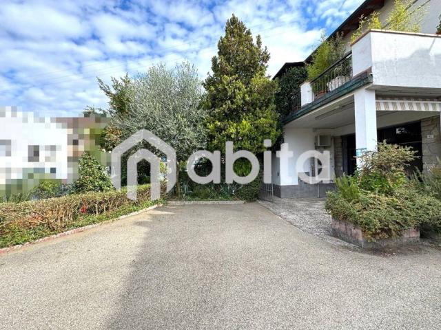 Villa in vendita a Montevarchi AR