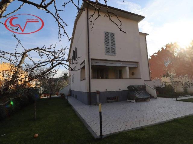 Villa in vendita a Montevarchi AR