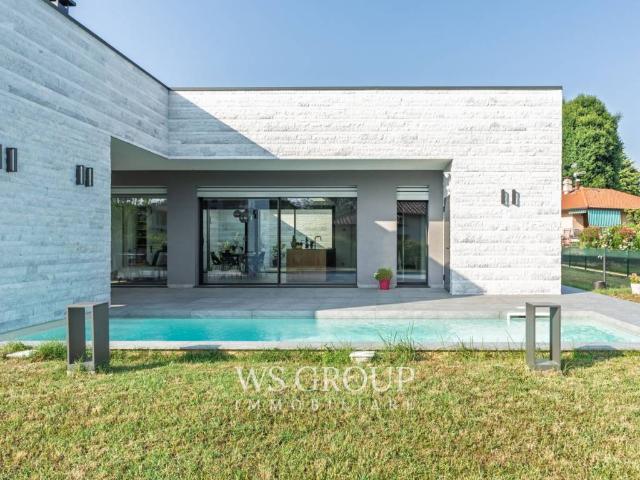 Villa in vendita a Montevecchia LC