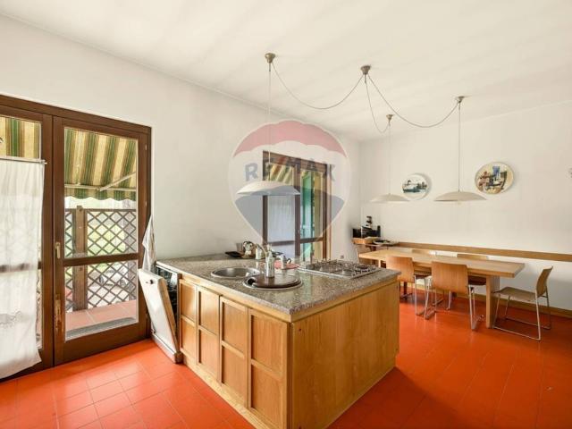 Villa in vendita a Montevecchia LC
