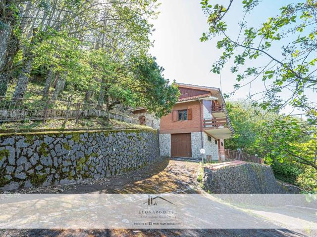 Villa in vendita a Monte Compatri RM