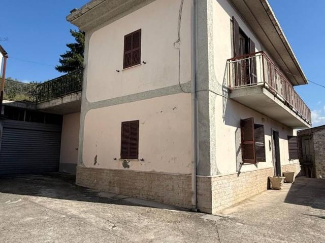 Villa in vendita a Monte San Giovanni Campano FR