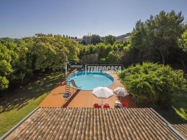 Villa in vendita a Monte San Giusto MC