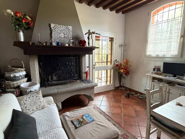 Villa in vendita a Monte San Pietro BO