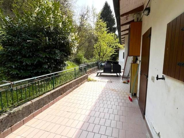 Villa in vendita a Monte San Pietro BO