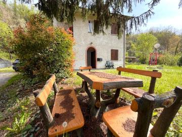 Villa in vendita a Monte San Pietro BO