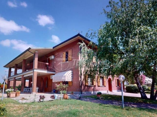 Villa in vendita a Monte San Pietro BO