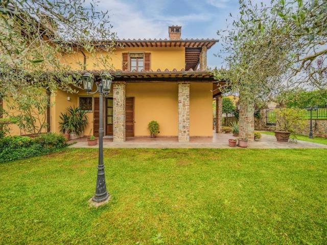 Villa in vendita a Monte San Savino AR