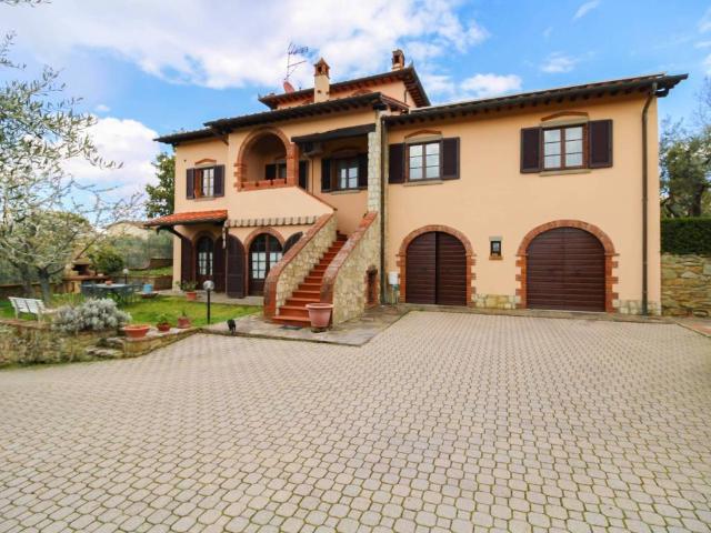 Villa in vendita a Monte San Savino AR