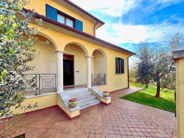 Villa in vendita a Monte San Savino AR