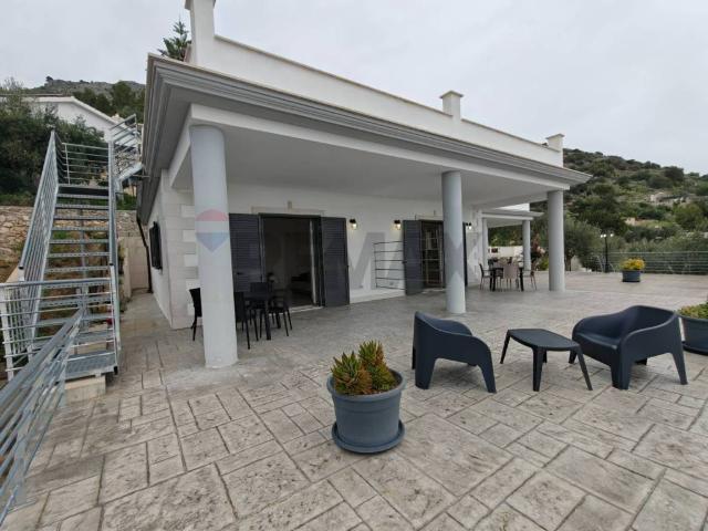 Villa in vendita a Monte Sant'Angelo FG