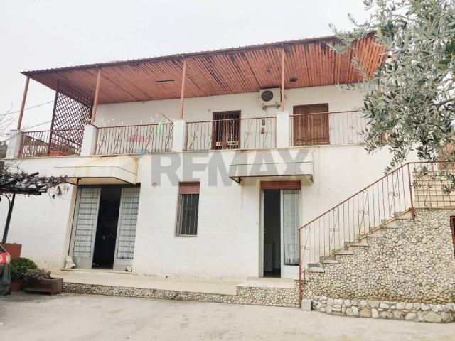 Villa in vendita a Monte Sant'Angelo FG