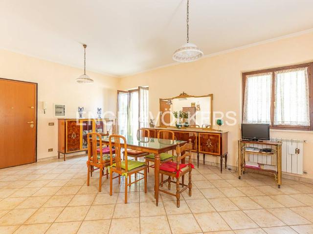 Villa in vendita a Monte Porzio Catone RM