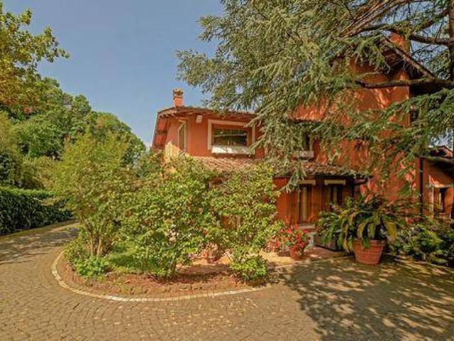 Villa in vendita a Monte Porzio Catone RM
