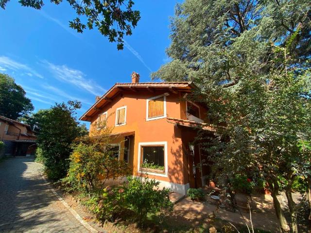 Villa in vendita a Monte Porzio Catone RM