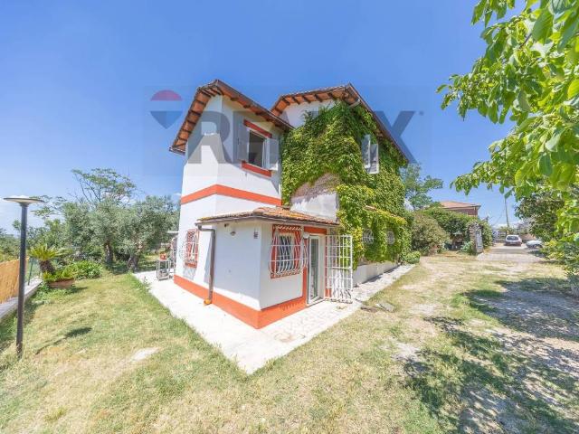 Villa in vendita a Monte Porzio Catone RM