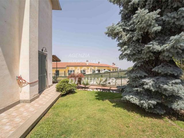 Villa in vendita a Monte Porzio Catone RM