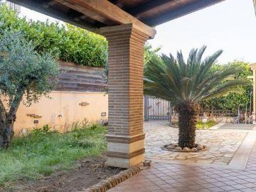 Villa in vendita a Monte Porzio Catone RM