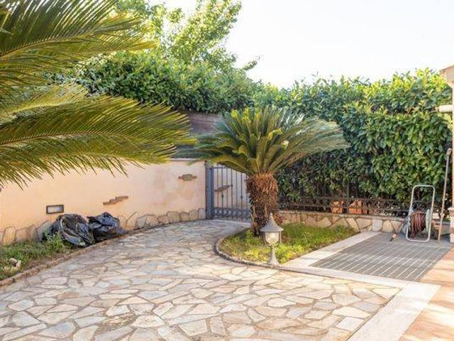 Villa in vendita a Monte Porzio Catone RM