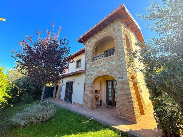 Villa in vendita a Monte Porzio Catone RM