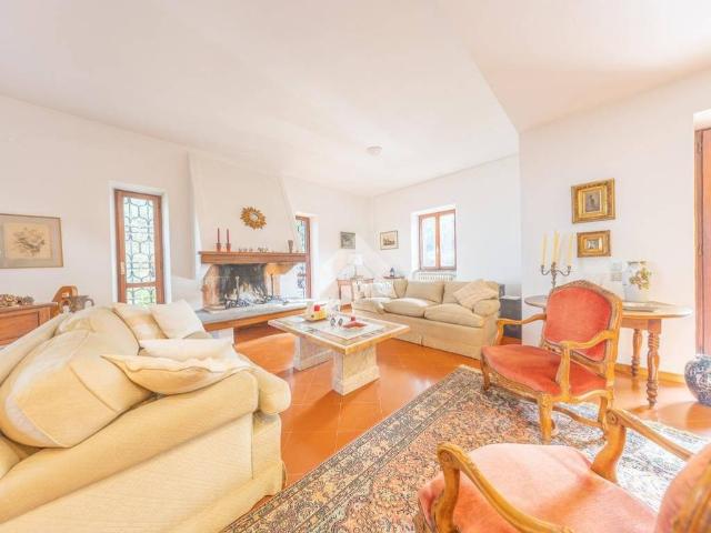 Villa in vendita a Monte Porzio Catone RM