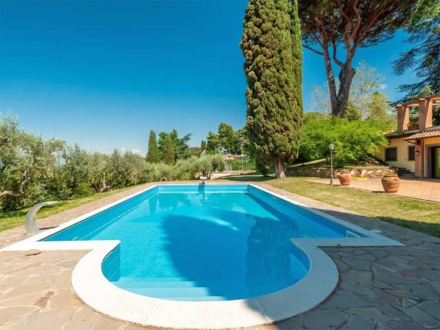 Villa in vendita a Monte Porzio Catone RM