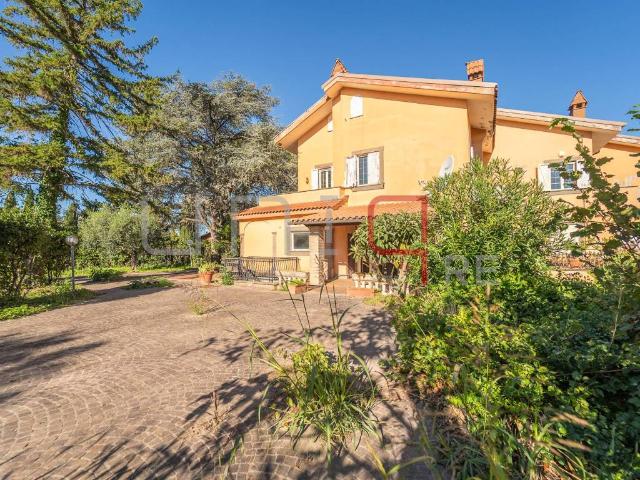 Villa in vendita a Monte Compatri RM