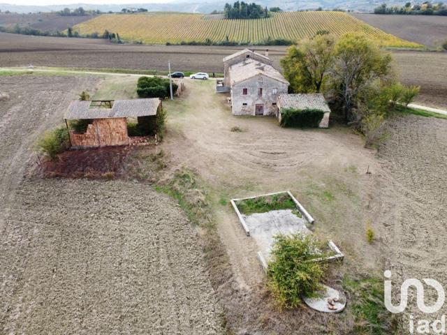 Villa in vendita a Monte Roberto
