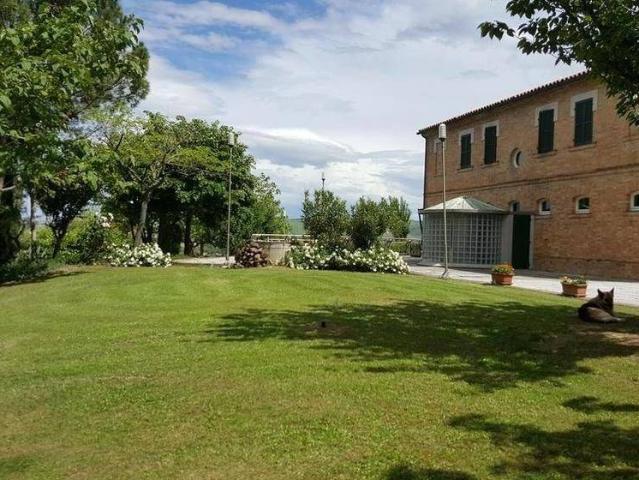 Villa in vendita a Monte Roberto AN