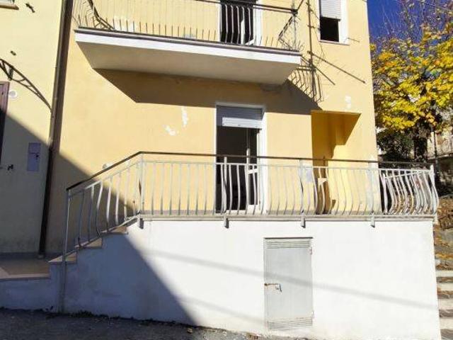 Villa in vendita a Montebello di Bertona PE