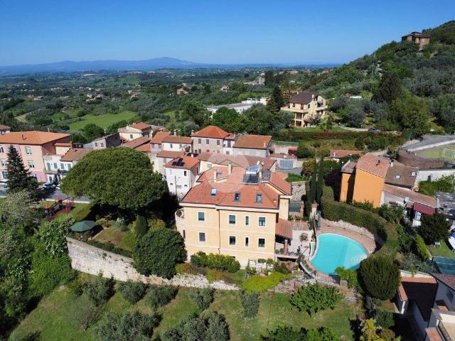 Villa in vendita a Montebuono RI