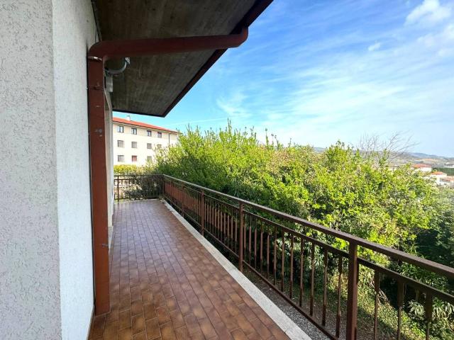 Villa in vendita a Montecchia di Crosara VR